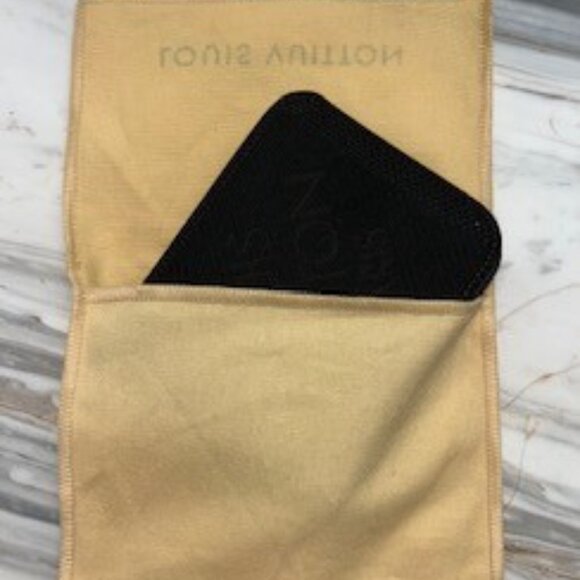 Louis Vuitton Wallet - Picture 2 of 6